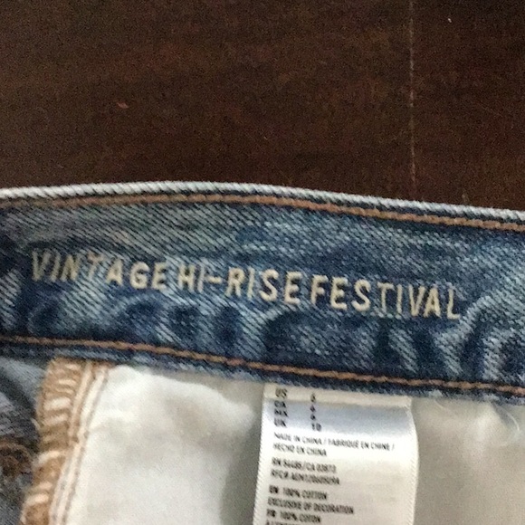 Forever 21 Vintage Hi Rise Festival Cutoffs 6 - Picture 3 of 7